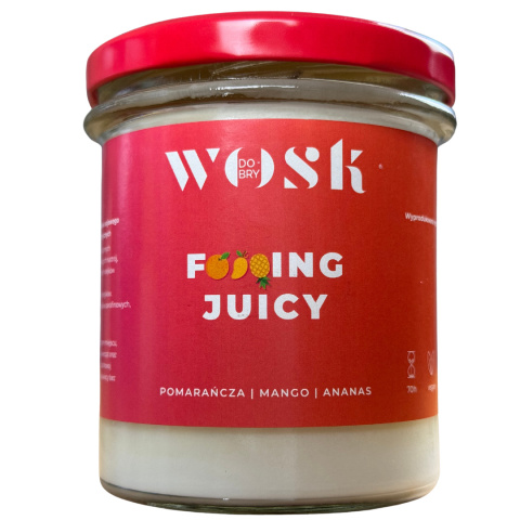 Naturalna świeca sojowa Dobry Wosk o zapachu Fcuking Juicy, w słoiku z intensywnie czerwoną etykietą i czerwonym wieczkiem. Naturalna świeca sojowa Dobry Wosk o zapachu Fcuking Juicy, w słoiku z intensywnie czerwoną etykietą i czerwonym wieczkiem.